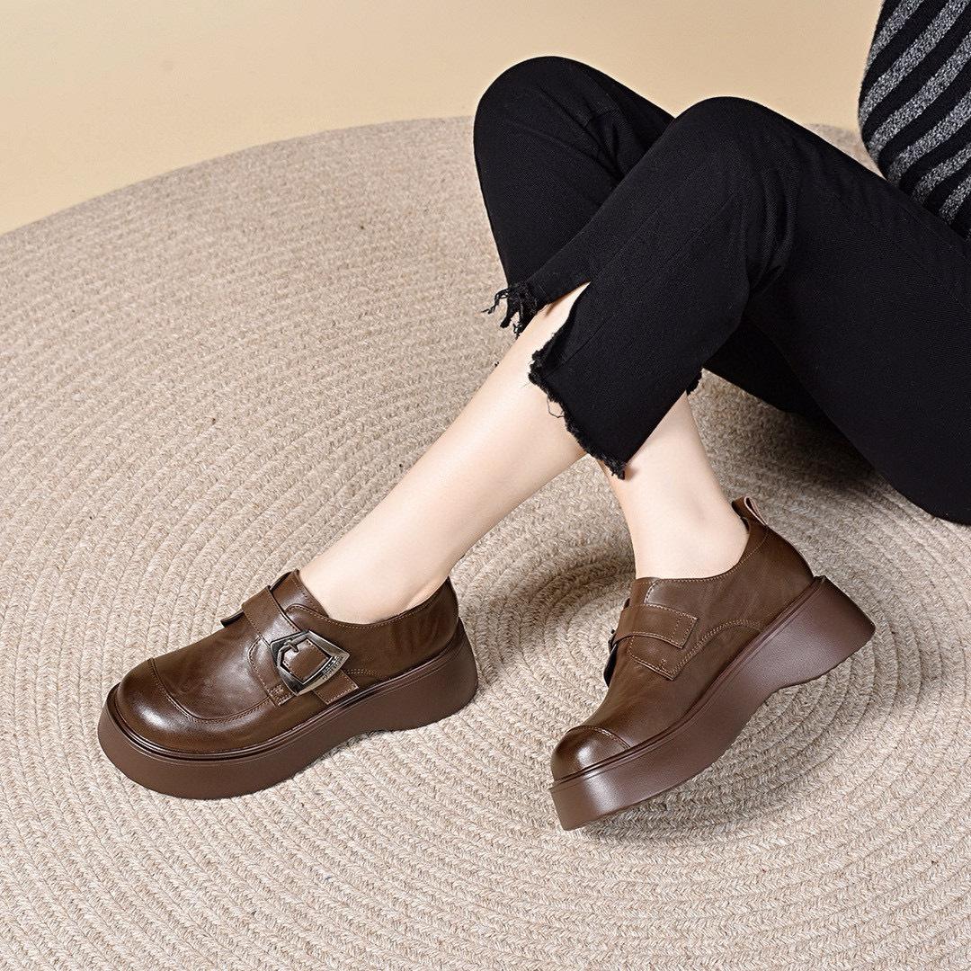 

Туфли на платформе женские весенние новые с квадратной пряжкой, туфли-лодочки с глубоким вырезом, туфли на маффиновой подошве и с большим носком 40 коричневый