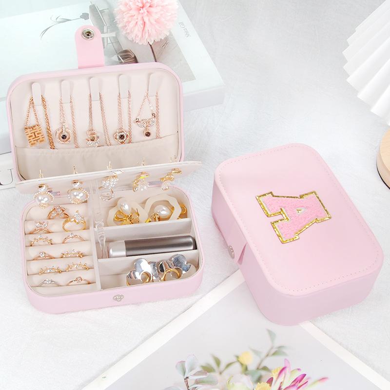 

PVC letter leather portable jewelry box double earrings earrings ring jewelry storage box белый