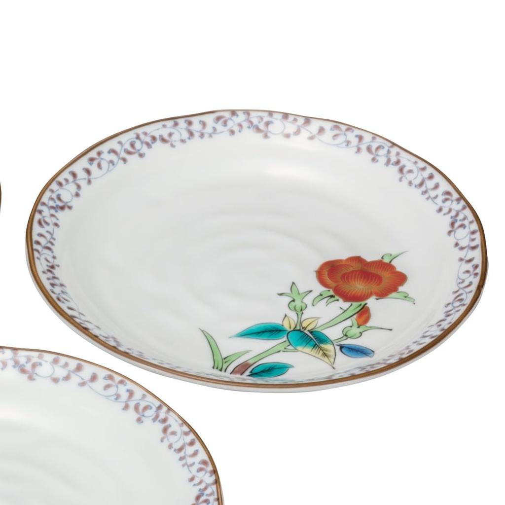 Kutani Ware Iwataya (Kutaniyakiiwataya) Set of Plates (No. 6) with a Different Design of the Moon Fairy K8-62