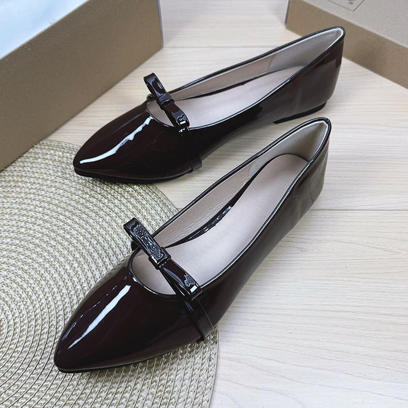 Fashion Butterfly Flat Shoes for Women Spring and Autumn 2025 Mary Jane Shallow Mouth French Retro Pointed Toe Plus Size Women's Shoes