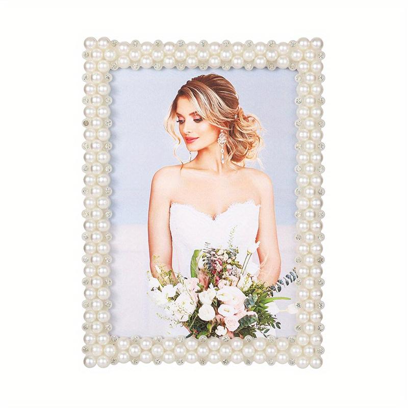 

1pc Pearls Rhinestones Plastic Photo Frame With Stand & 1 Random Picture Included 6 inch покинуть белый