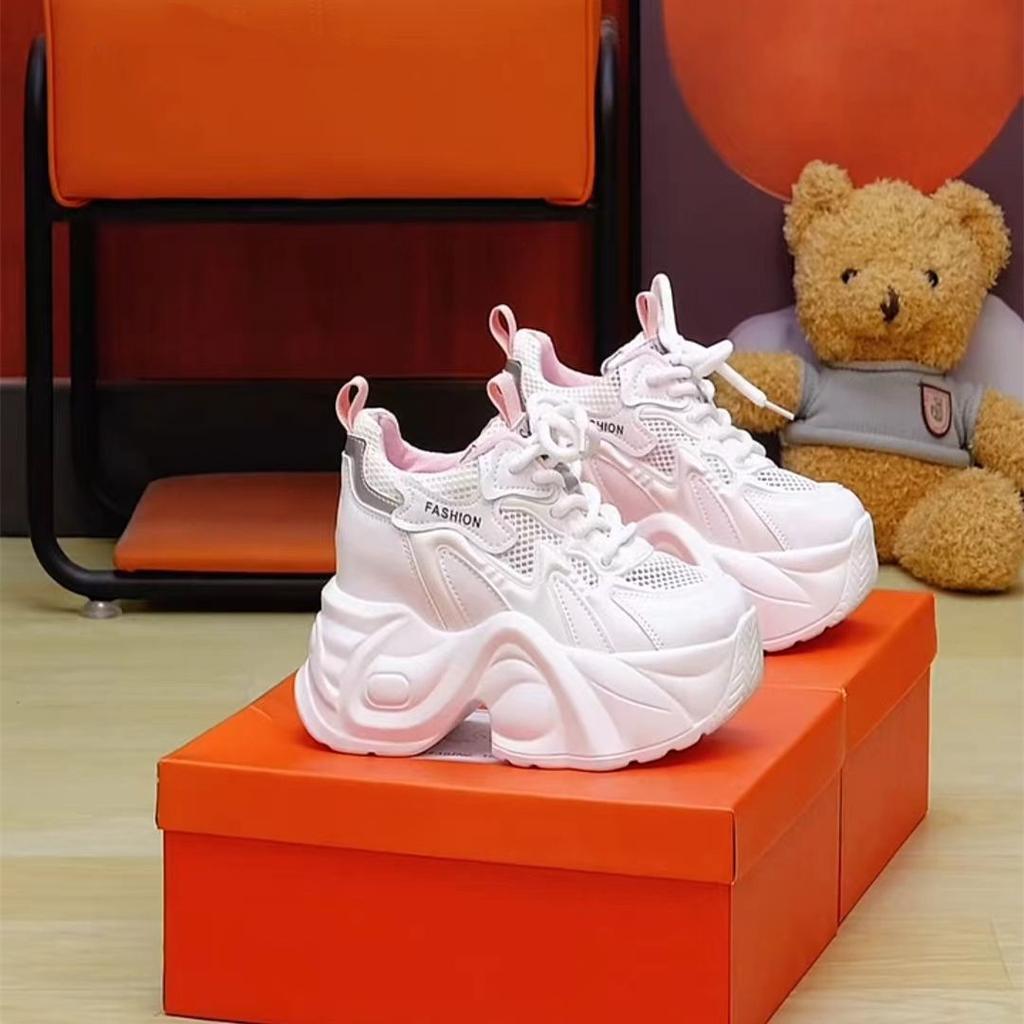 2025 autumn and winter new thick-soled high-top women's shoes 10cm wedge heel comfortable versatile waterproof table dad shoes women's black