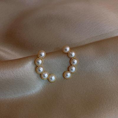 Simple And Cold Style Imitation Pearl Stud Earrings Femininity Fashion Earrings Temperament Design Earrings Small Earrings