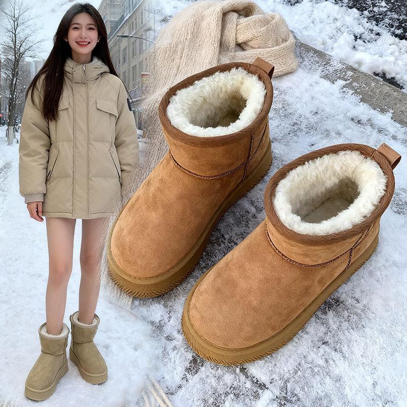Women's Large Size Soft Sole Winter Warm Fur One Snow Boots Padded Lined Ankle Boots Anti-slip Hiking Sports Cotton Boots Short Boots