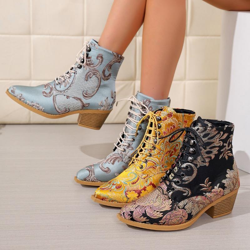 Women's Plus-Size Embroidered Chunky Heel Short Boots - Pointed Toe, Lace-Up, High Heel, Fashion Boots, New Style Chelsea Boots