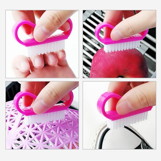 Small Horn Shape Plastic Dust Cleaning Brush Manicure Nail Art Pedicure Tool