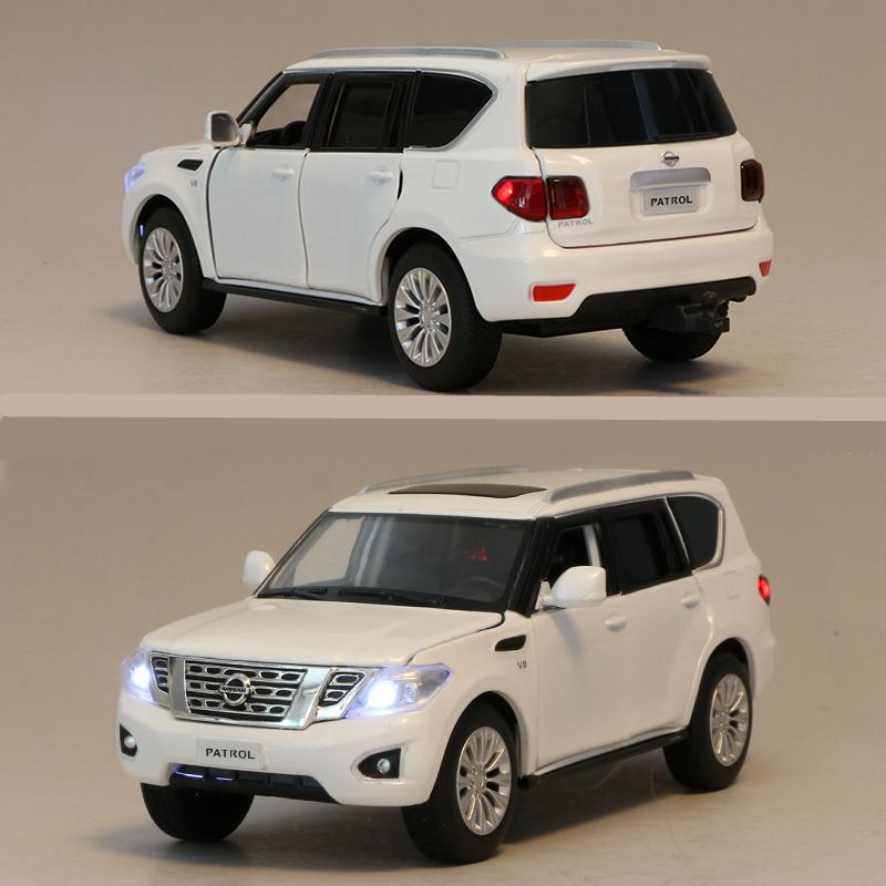 1/32 Nissan Patrol SUV Alloy Car Model Diecasts Metal Toy Vehicles Car Model Collection Simulation Sound and Light Kids Toy Gift
