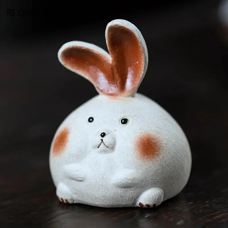 Yixing Purple Clay Tea Pet Cute Zodiac Rabbit Ornaments Tea Figurine Handmade Sculpture Crafts Chinese Zisha Tea Set Decoration