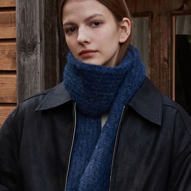 Amour Moier Hairy Wool Muffler 2 Colors amr1728