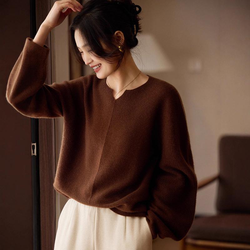 2025 Autumn/Winter Loose V-Neck Pure Wool Cashmere Sweater - Women's Korean High-End Style