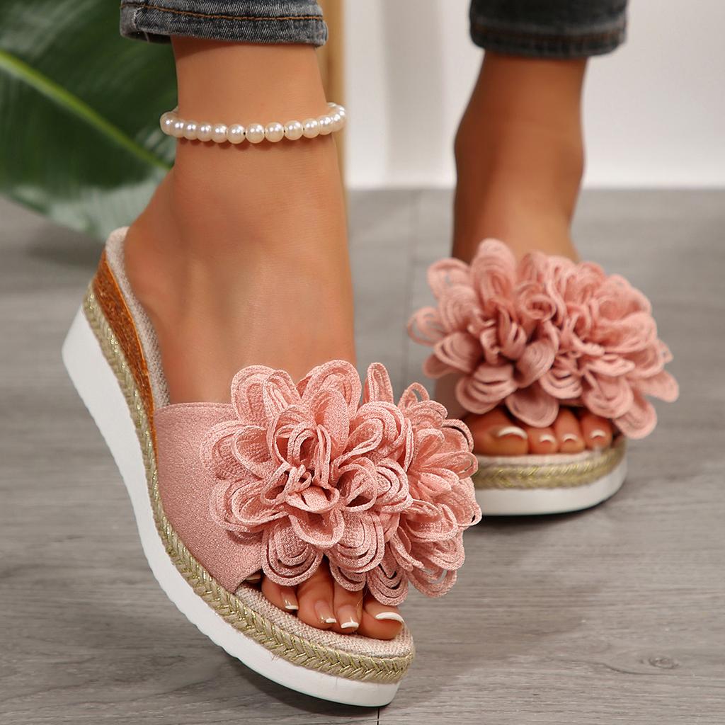 Fashion Slippers Women's 2025 Summer New Slippers Women's Outer Wear Flower Sandals Girl Slippers
