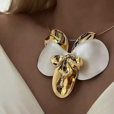 Tooxika Abartılı Kişilik Metal Parlak Yağ Damlası Manolya Çiçeği Yaka Moda Mizaç Köprücük Kemiği Zinciri