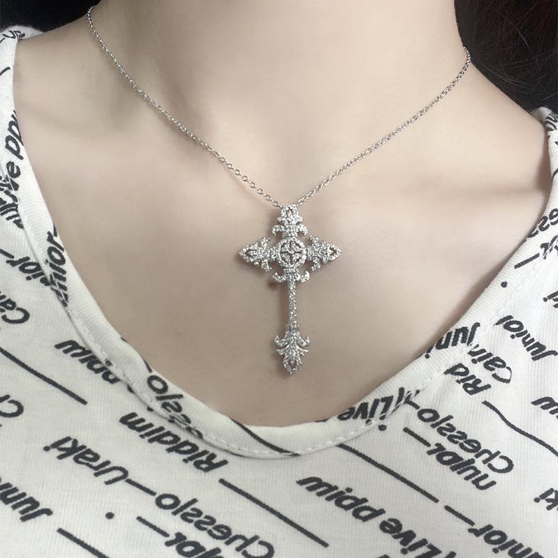 Elegant Zirconia Cross Necklace for Women - Stylish, Versatile, and Trendy Clavicle Chain Design