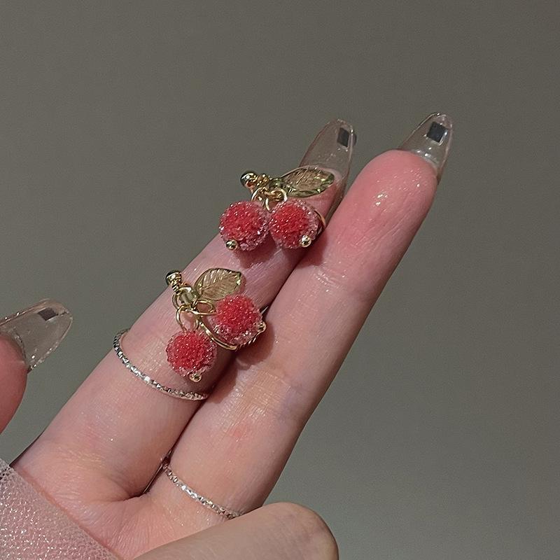 2024 D Retro Wine Red Velvet Rose Pearl Earrings: Hong Kong Style, Autumn/Winter Trend