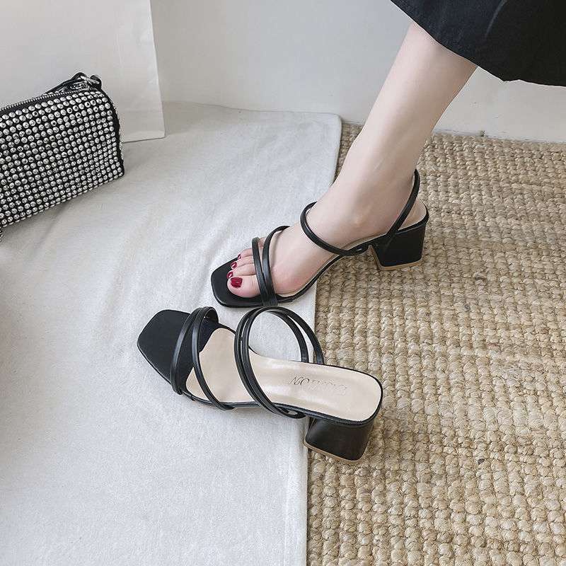 Fairy wind word with sandals summer 2025 new versatile medium heel thick heel high heel half slippers ins tide