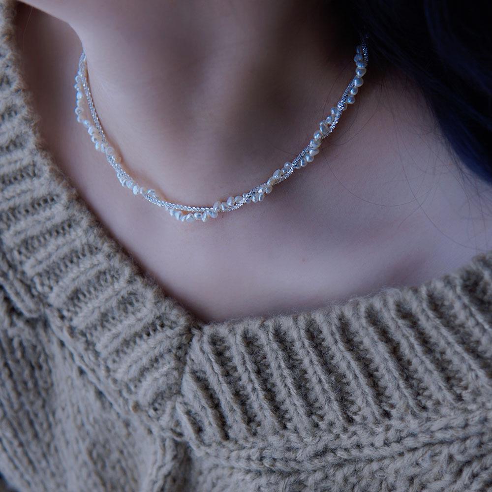 

Двошарове сріблясте перлове намисто - Ретро, універсальне та шикарне