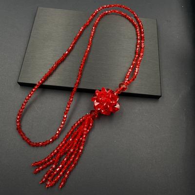 Colar Longo Fashion com Bola de Cristal e Franjas
