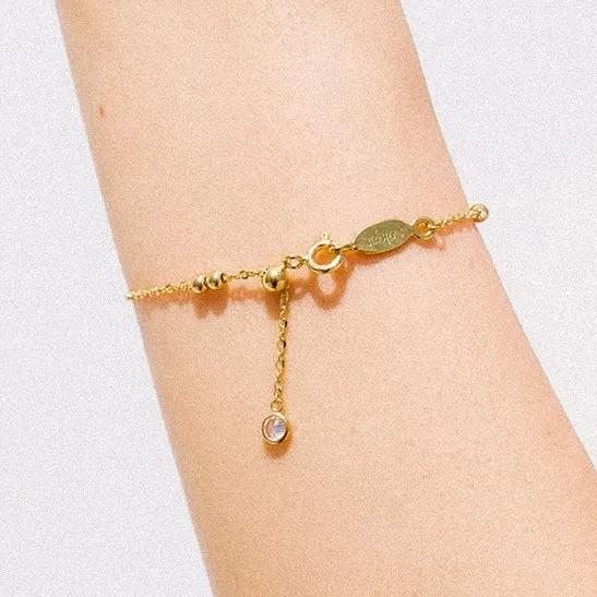 Petit ball bracelet