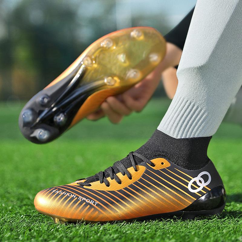 20252025 Seamless fly-woven football shoes Men's and women's high-top students' training competitions Spike broken shoes