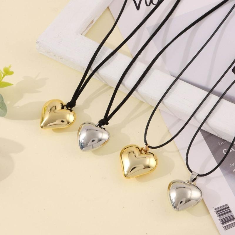 Chunky-Heart Choker Necklace Big Heart Pendant Tie-up Choker Necklace Adjustable Chain for Women Teen Girls Y2K Jewelry