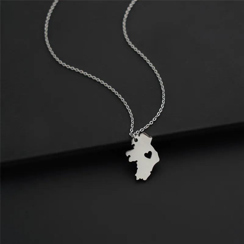 Ireland Map Pendant Necklace with Heart Stainless Steel Outline Irish Dublin Motherland Hometown Chain Clavicle Collar Choker