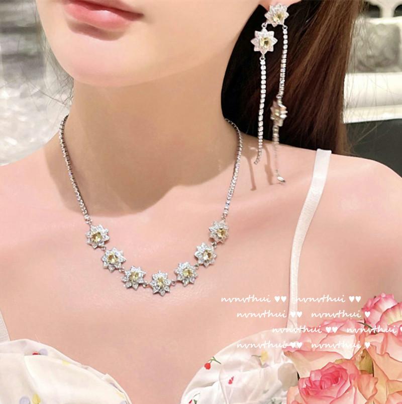 Italienischer Vintage Blühender Edelstein Halskette Vintage Dämmerung Gelbe Blume Zirkon Quaste Ohrringe, Set