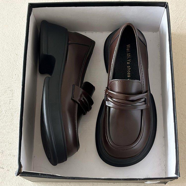Round Head Versatile Retro Black Platform Small Leather Shoes Women's 2025 New Autumn French Thick Heel One-pedal Loafers