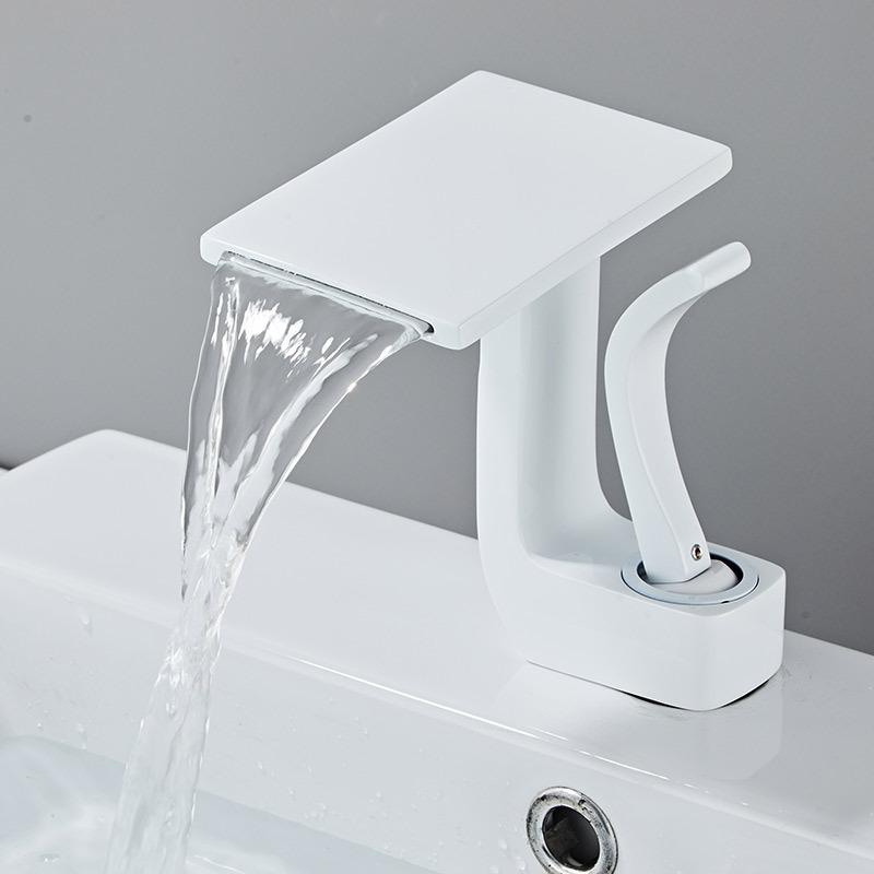 White Gold Waterfall Basin Faucet Brass Deck Mounted Bathroom Washbasin Faucet Creative Single Hole Hot and Cold Wash Basin Tap