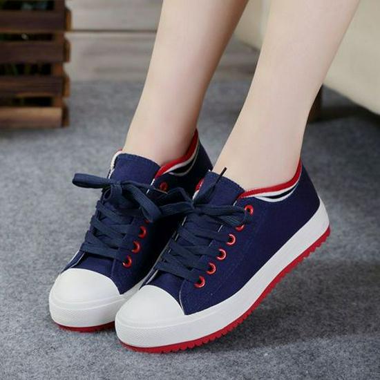 Zapatos Planos de Lona con Suela Blanda para Mujer Primavera 2025 - Versátiles y Casuales Estilo Caliente Estudiante Zapatos de Tabla