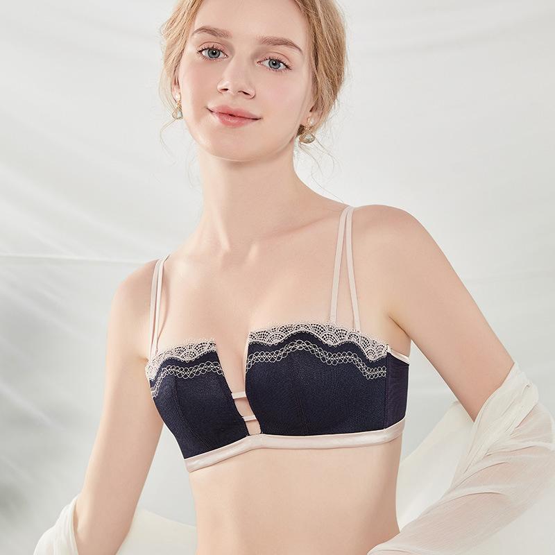 French Embroidered Strapless Bra for Small Breasts Anti-exposure Bandeau Bra