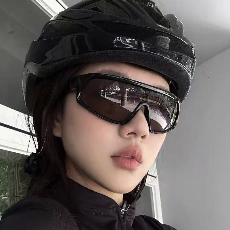 3pcs New Women Outdoor Sports Sunglasses Cycling MTB Climbing Eyeglasses One Piece Personalized Colorful Lens Glasses Unisex