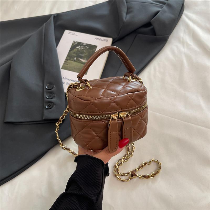 

New trendy embroidery thread box fashionable large capacity fashionable diamond chain portable shoulder messenger bag bag women хакі