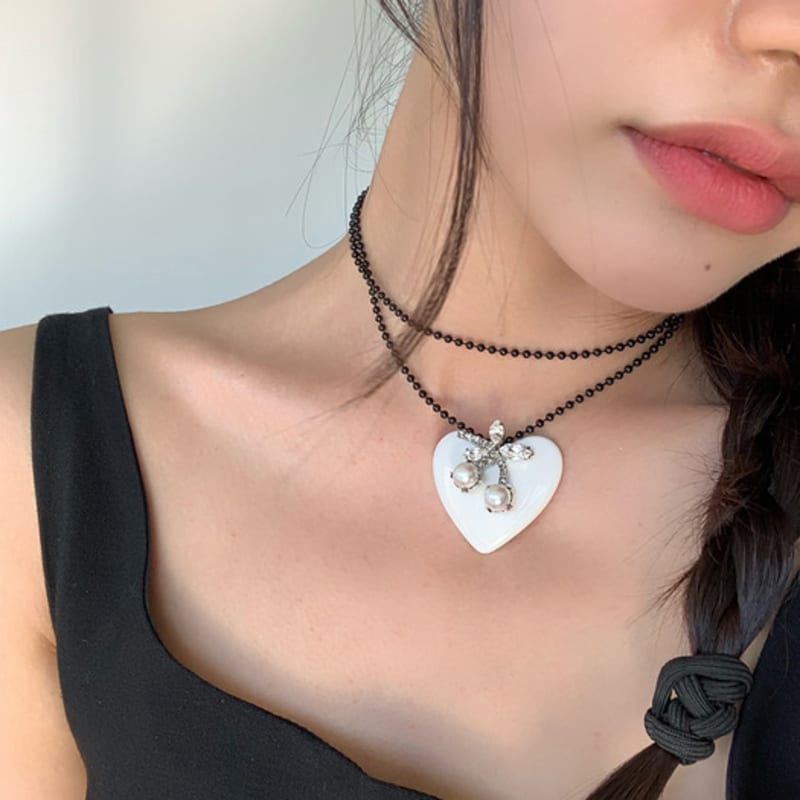 VERRYTASTE Cherry Heart Necklace - White