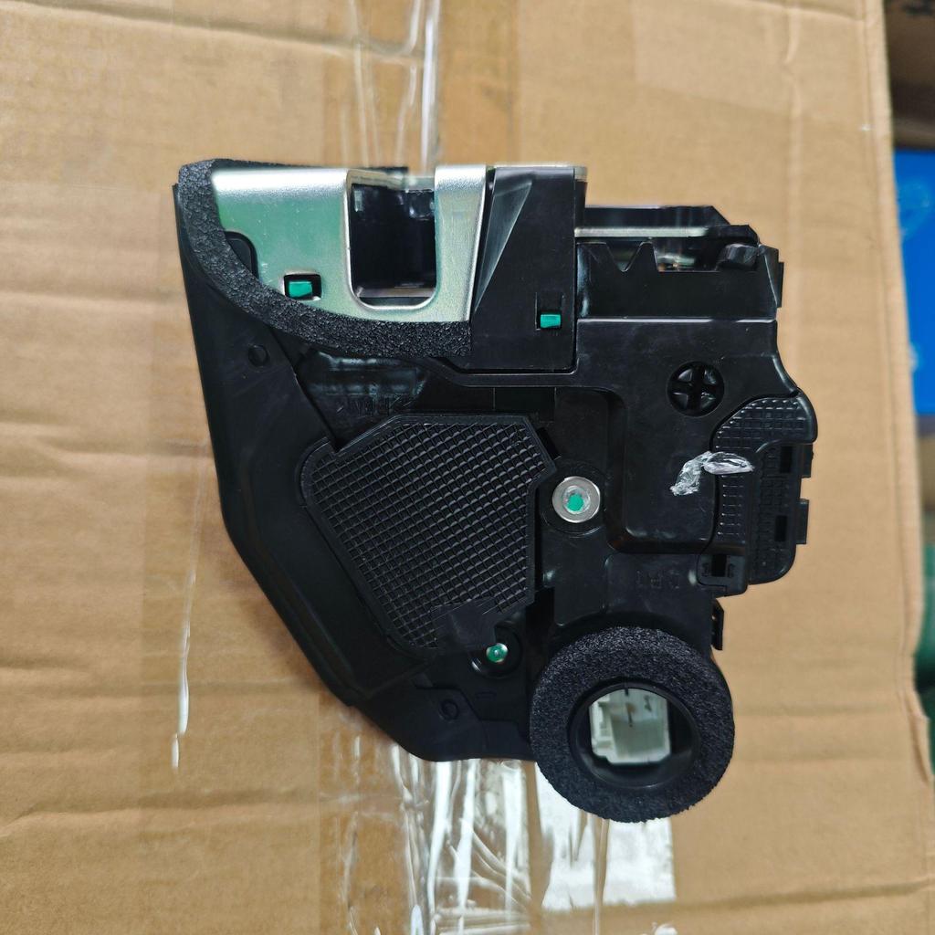 Zamki do drzwi tylnych 69060-06110 do samochodów japońskich