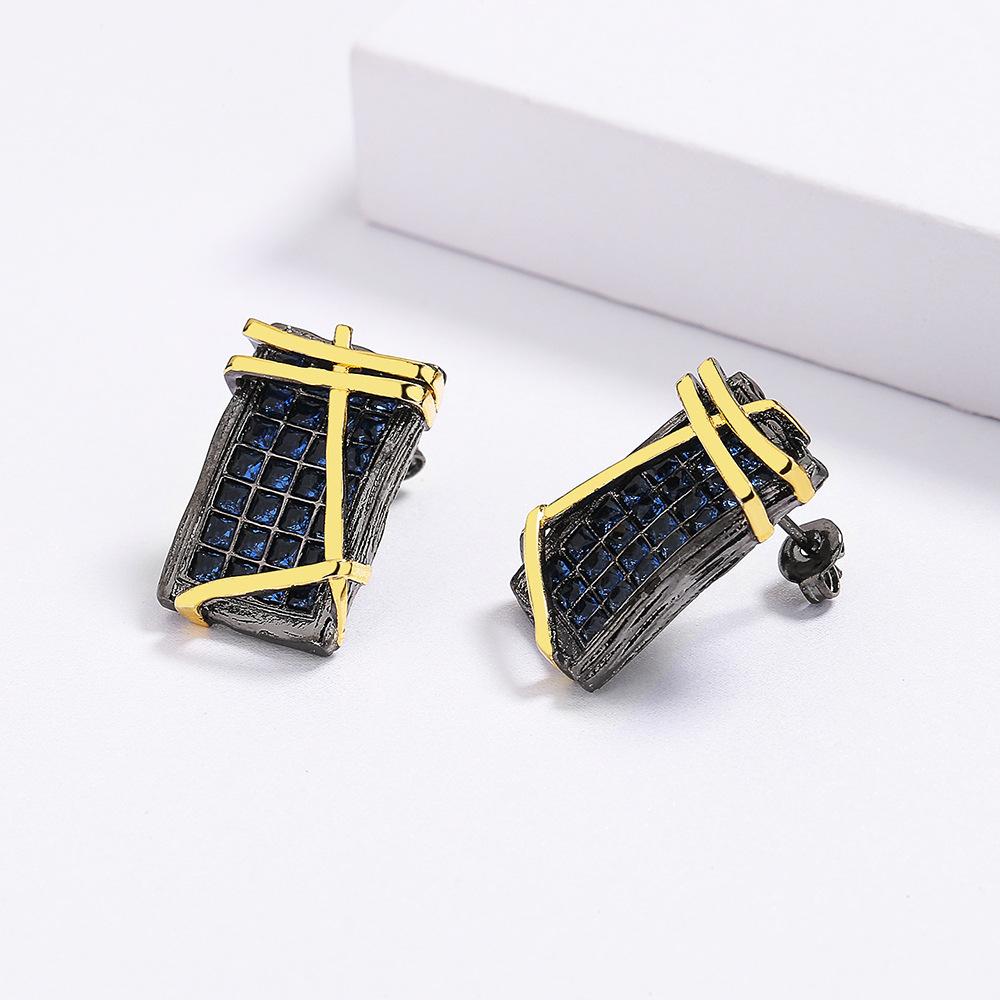 Exquisite Womens Earrings Inlaid with Blue Zircon Jewelry Fashionable Black Gold Jewelry