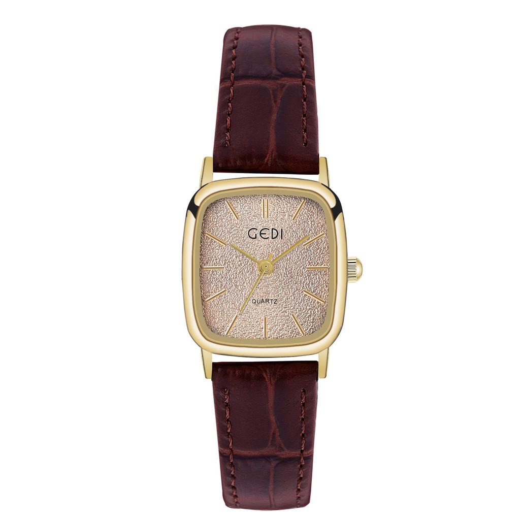 Womens Quartz Watch With Leather Strap Waterproof Retro Elegant For Casual Wear