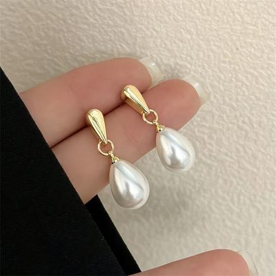 Korean Style Teardrop Pearl Earrings - Elegant Vintage Studs, Simple Personality Jewelry for Women, Daily & Party Accessories