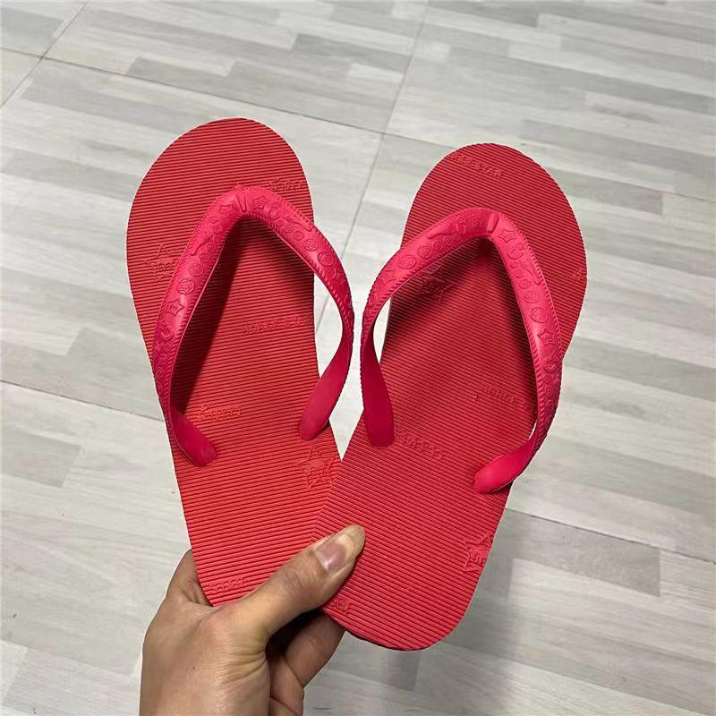 

Резиновые шлепанцы Star Horse 2023: Летняя модная пляжная обувь унисекс