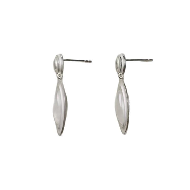 Celebrity Style Oval Shell Slice Dangle Earrings - Elegant and Versatile Fashion Jewelry