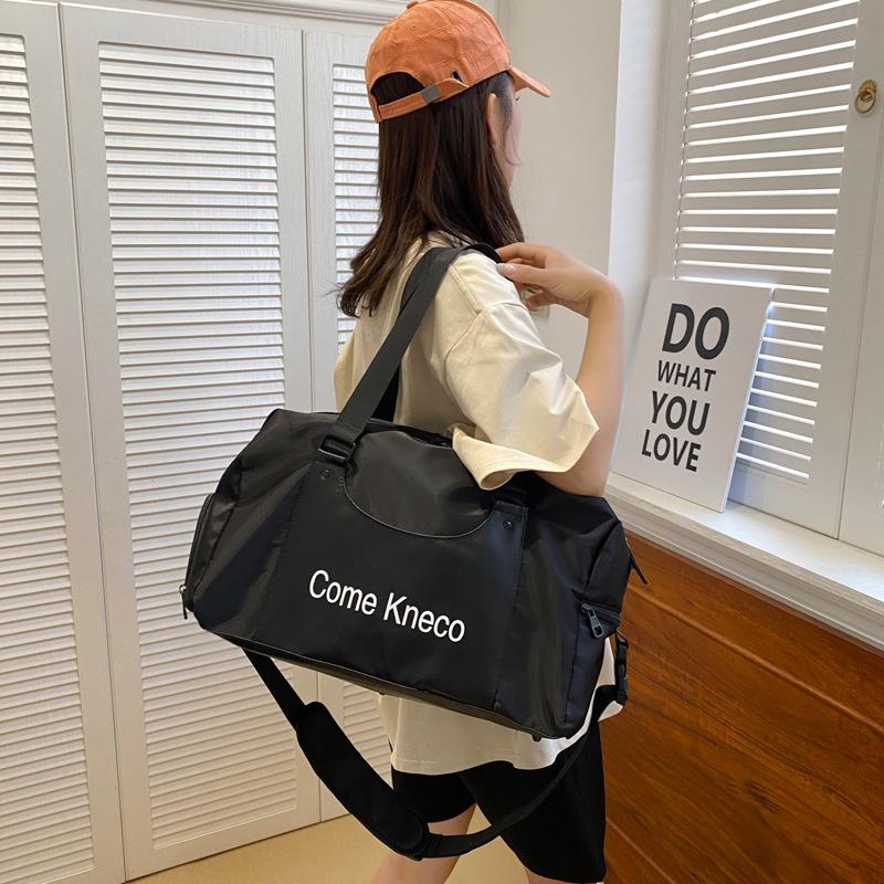 Short Trip Sports Bag with Shoe Compartment and Wet/Dry Separation – Single Shoulder Crossbody