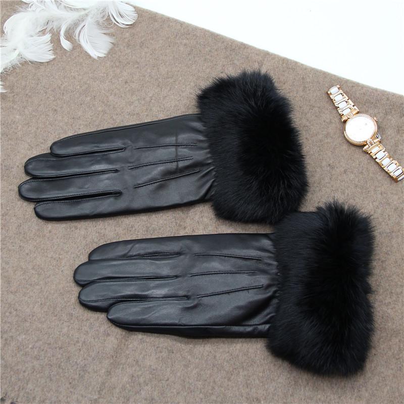 Women's Winter Velvet-Lined Lambskin Gloves - Korean Style, Windproof, Cute Rabbit Fur, Touchscreen Compatible.