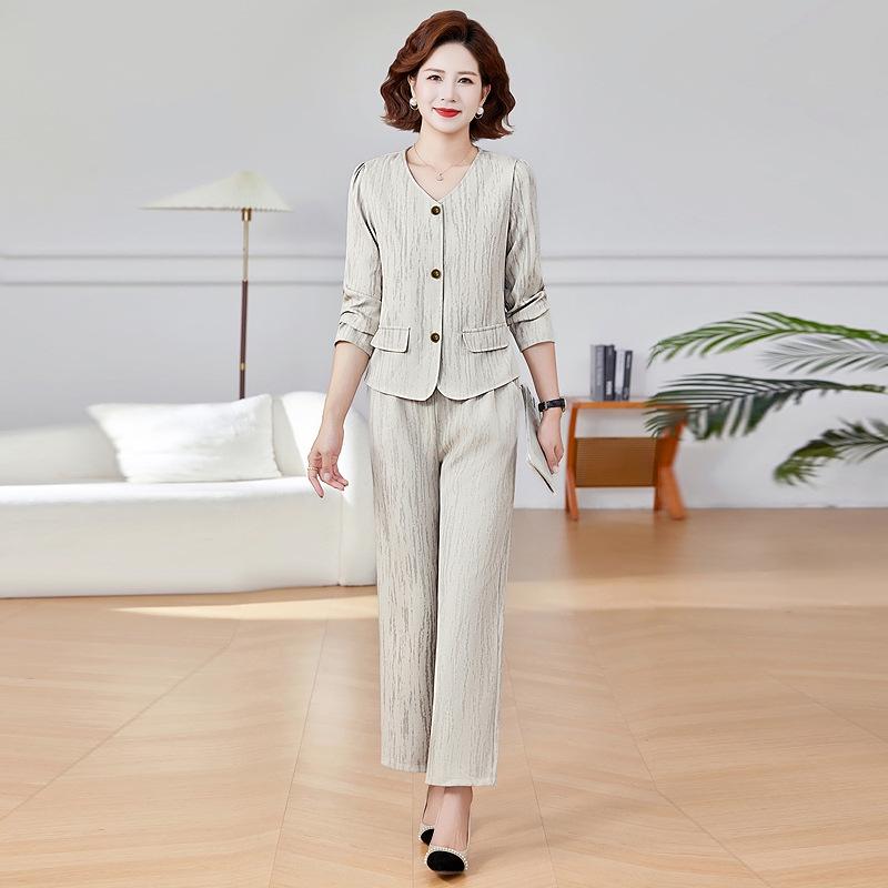 Mamas stilvolles zweiteiliges Set für Frühling & Herbst – Schlankmachendes, bauchbedeckendes Outfit für Frauen mittleren Alters & ältere Frauen