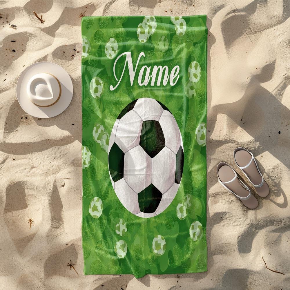 1 Stück Grüner Fußball Benutzerdefinierter Name Strandtuch Personalisiert Mikrofaser Weich Ultra Saugfähig 2D Flaches Handtuch Für Strand Reisen Camping