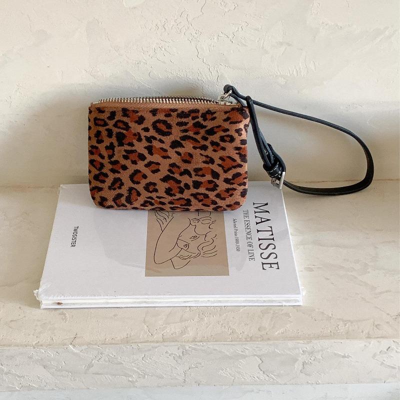 Mini Leopard Print Bag Autumn and Winter New Retro Change Bag Niche Trend Versatile Light Hand Carry Suede Bag