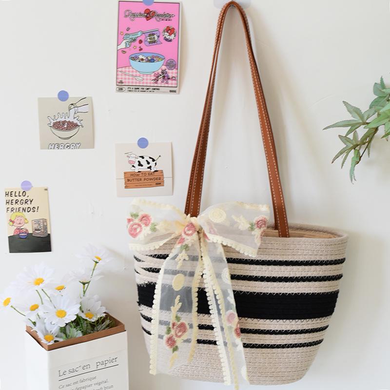 

Трендовая плетеная сумка через плечо ручной работы: Вместительное, универсальное ведро с соломинкой для женщин Flattened (width 38cm * height 25cm)