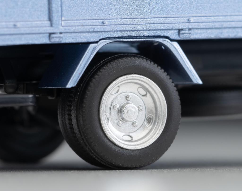 TOMYTEC Tomica Limited Vintage Neo LV-N64c Nissan Atlas F24 Long Body Full Super Low Custom Blue Finished Product 335238