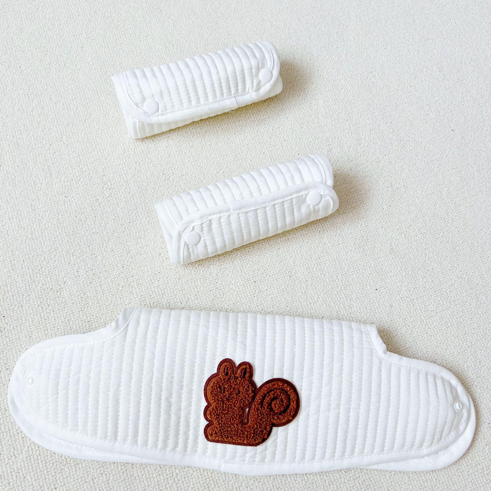 

Набор детского слюнявчика и переноски-сиденья - 3 предмета, чехол из 100% хлопка See Details Page