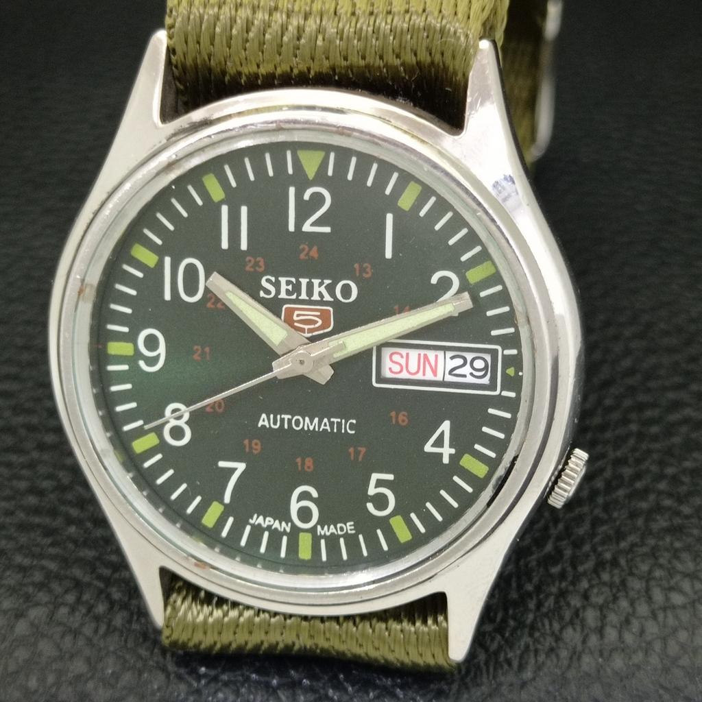 Seiko 5 AUTOMATIC JAPAN MENS VINTAGE GREEN COLOR DIAL WATCH A701658-5 R206c-a701658