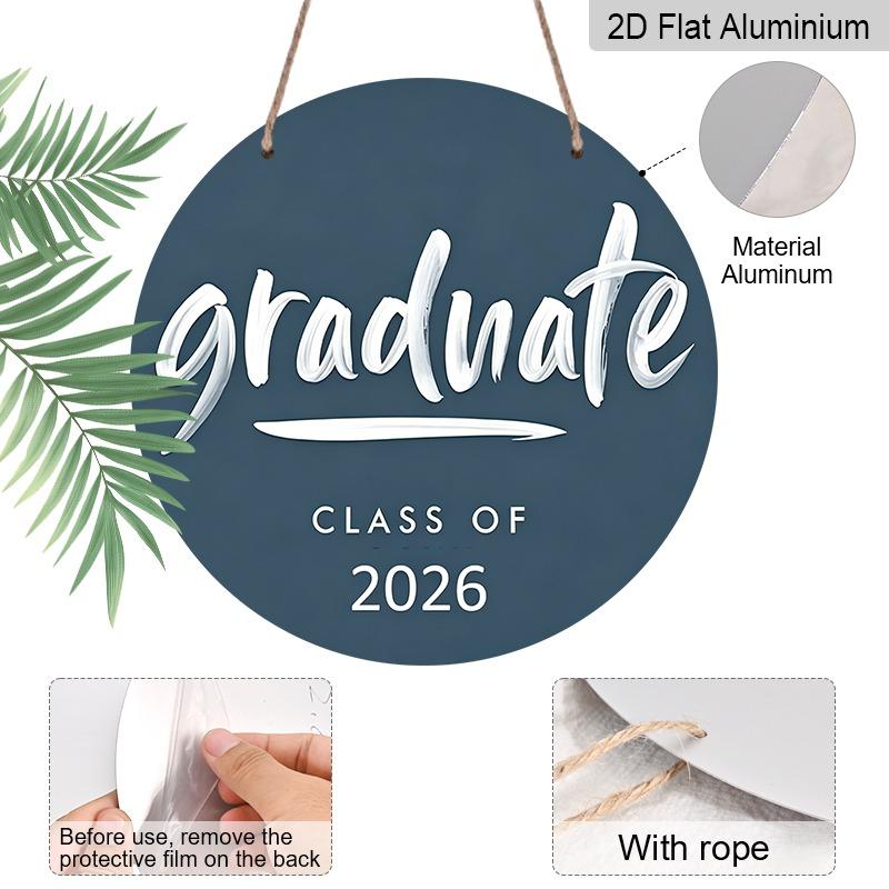 2D Flaches Aluminium 2026 Abschluss-Thema Wandbehang Souvenir Geschenk, Erhältlich in Mehreren Größen, mit Einem Grau-blauen Hintergrund und Pinselstrich-Schriftart