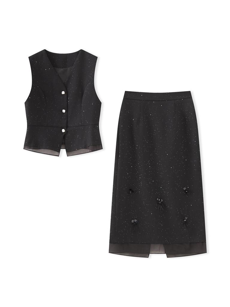 Modny zestaw kamizelki z dekoltem w serek i organzowej spódnicy z cekinami w kształcie gwiazd